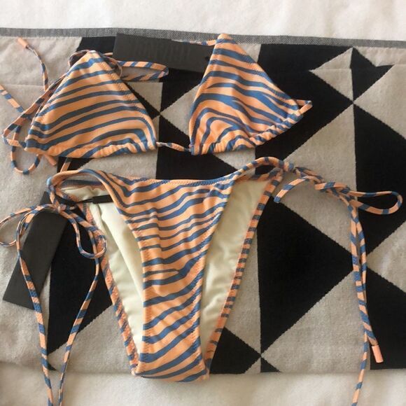 TRIANGL VINCA RIPPLE BIKINI NO BAG NEW WITH TAGS - Picture 2 of 7